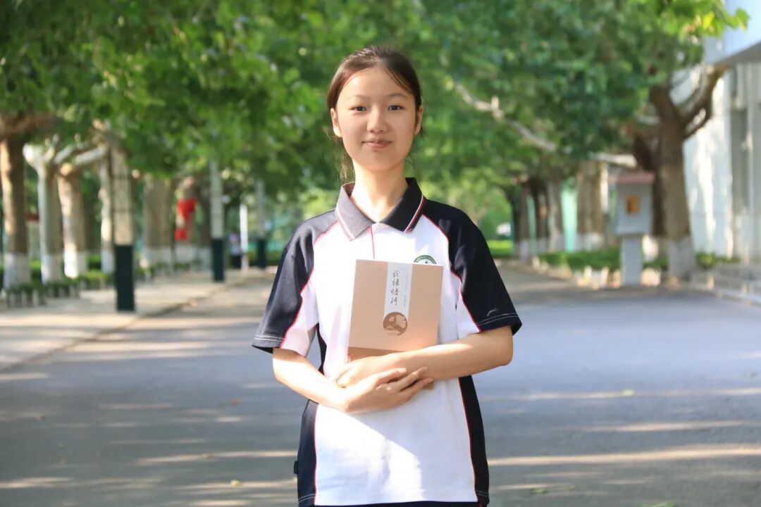 展昕妍：从不自我设限 用果敢和智慧征服世界