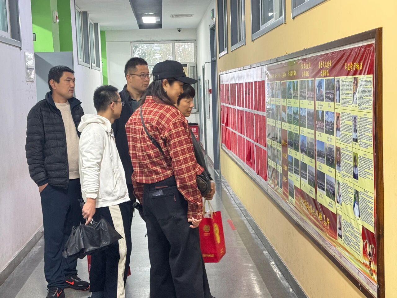 271教育|家校联动，共筑成长桥梁：初中部家长进校园活动纪实