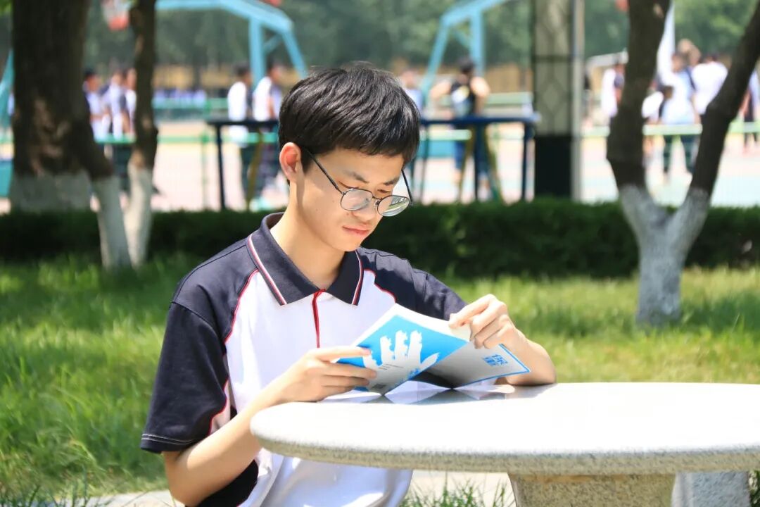 张红凯：以书为翼，逐梦青春不负韶华