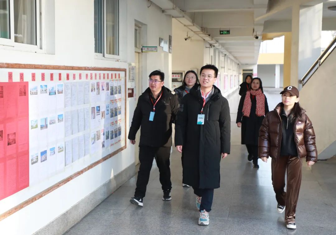 互学互鉴促提升 携手并进共发展——教育部课程改革实验区领导来昌乐二中跟岗研修学习