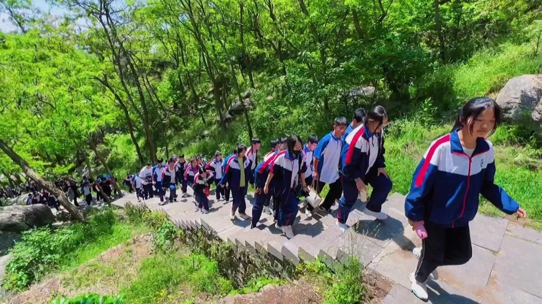 访圣人故里，追英烈足迹——昌乐二中初二年级曲阜、孟良崮研学纪实